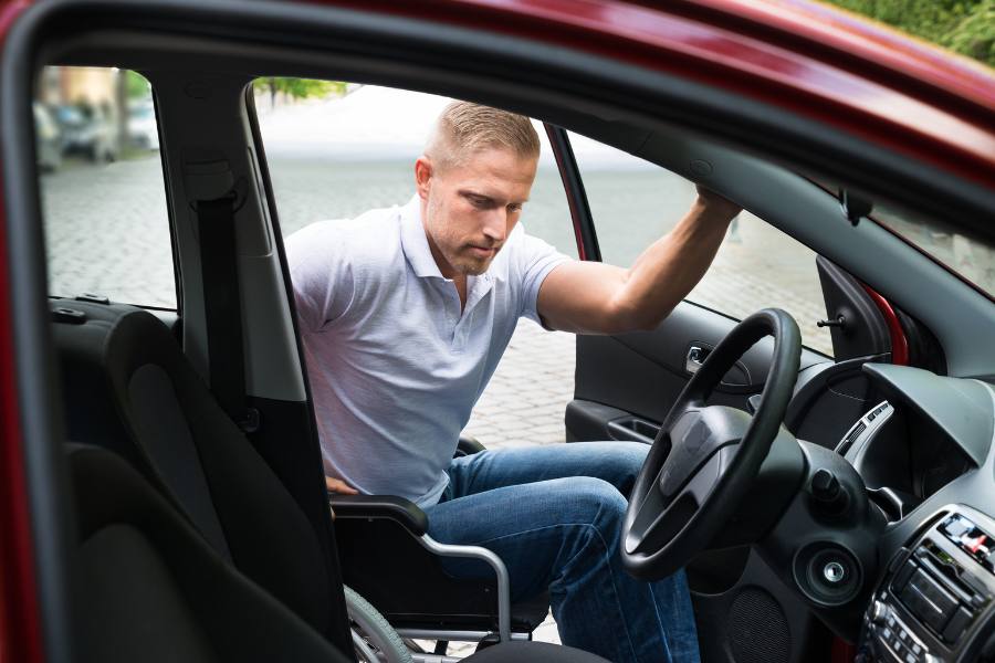 samochód osoba niepełnosprawna